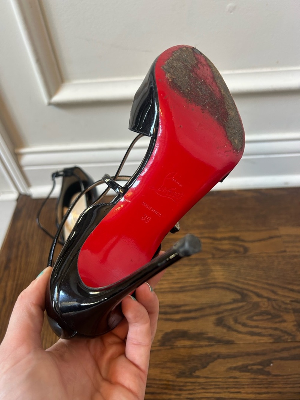 Christian louboutin Crossflika Black Strap Pumps Size 39 Patent  100% Auth - Picture 8 of 10